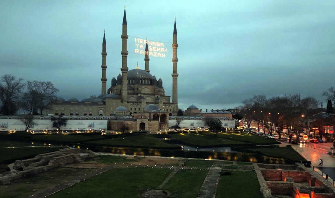 4 yıldır restorasyonu süren UNESCO Dünya Mirası Selimiye Camisi, Ramazan