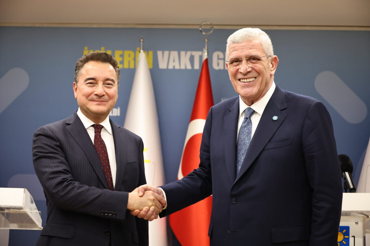 Deva Partisi Genel Başkanı Ali Babacan, İYİ Parti 4'üncü Olağan