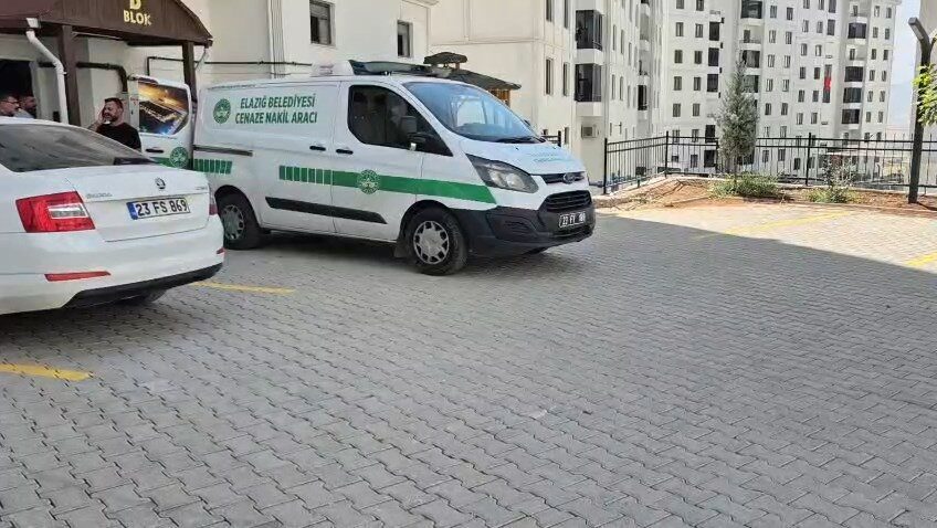 Elazığ’da, evine geldiğinde eşi F.K. ile gördüğü Orhan Ö.’yü (44)