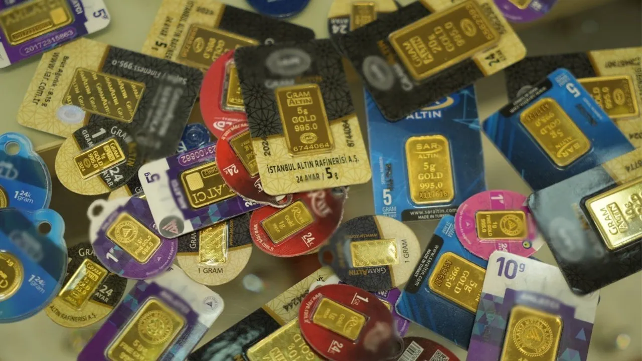 Altın fiyatlarında yaşanan sert dalgalanma yatırımcıyı korkuttu. Uzmanların 8 bin