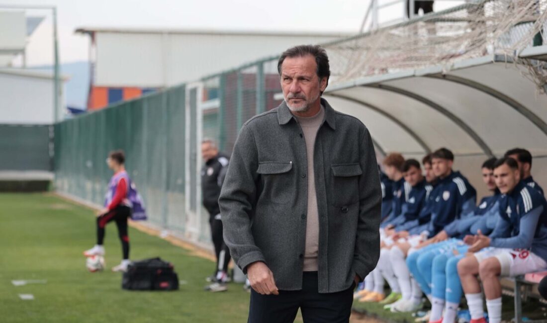 Mustafa KÖPRÜLÜ / İZMİR, – 2’nci Lig Beyaz Grup’ta evinde