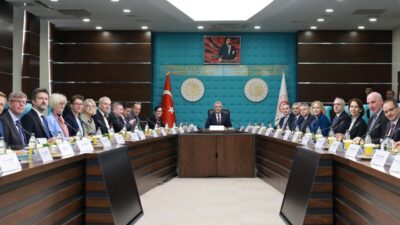 Ayşenur DEMİRTAŞ GÜL-Batuhan DURNAOĞLU/ANKARA, – TİCARET Bakanı Ömer Bolat, “Avrupa