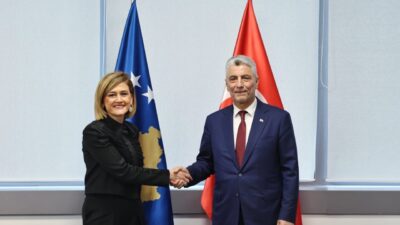 KOSOVA, – TİCARET Bakanı Ömer Bolat, resmi ziyaret kapsamında bulunduğu