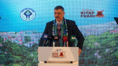 KİTAP FUARI AÇILIŞINA KATILDI İçişleri Bakanı Mustafa Çiftçi, Yeşilay Yaşam