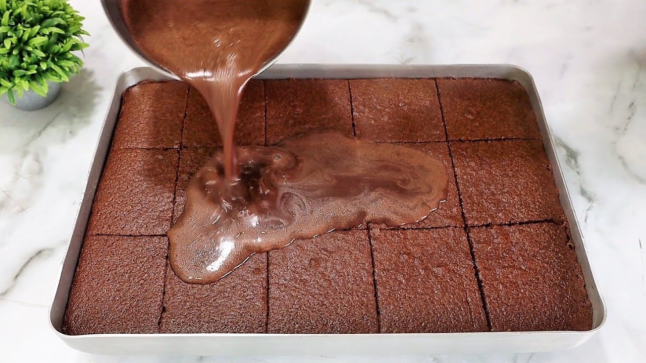 Islak Kek Tarifi İçin Malzemeler 4 adet yumurta 1.5 su