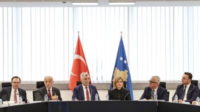KOSOVA, – TİCARET Bakanı Ömer Bolat, resmi ziyaret kapsamında bulunduğu