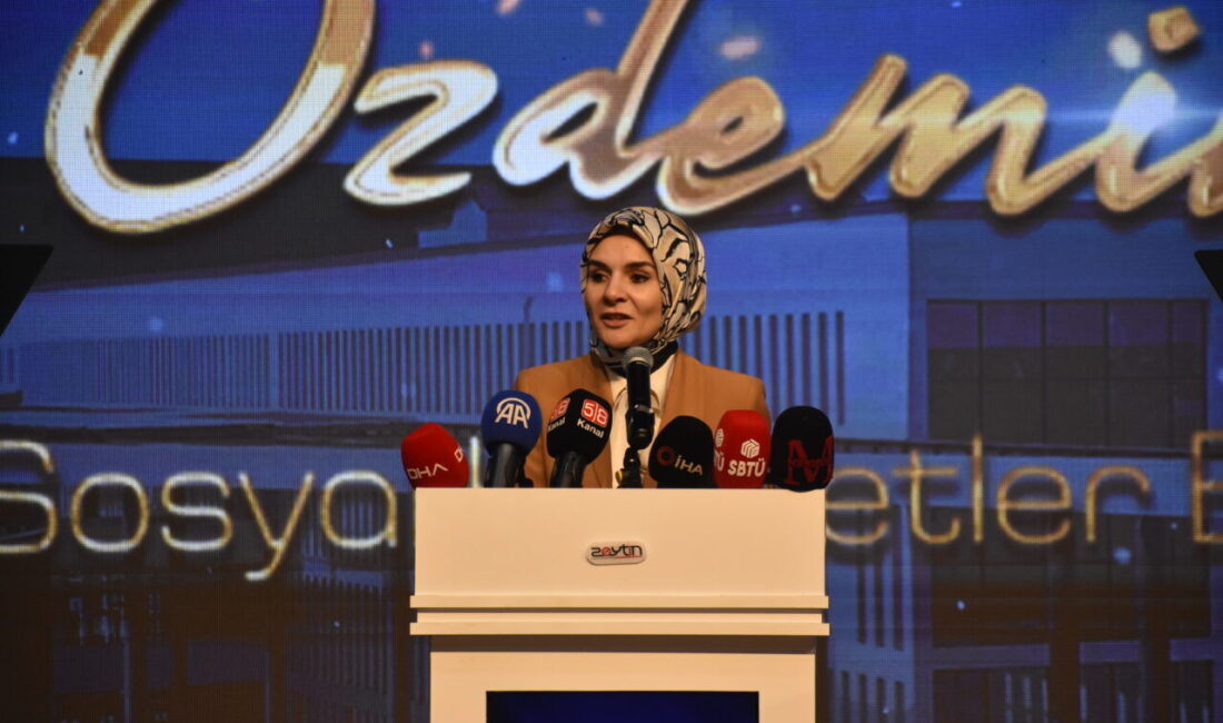 Bakan Göktaş: Aile kurumunun önemini sahada en güçlü biçimde anlatacağız (3) SBTÜ’NÜN EK HİZMET BİRİMLERİ AÇILIŞINA KATILDI Aile Sosyal ve Hizmetler