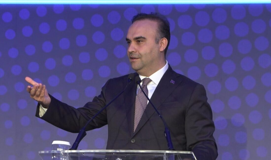 Bakan Kacır: Son beş yılda Türkiye’de teknoloji girişimlerine 5,5 milyar dolar yatırım yapıldı İrem Çağla ZİNCİRLİ-Mehmet ALA/İSTANBUL, – TURKCELL’in hayata geçirdiği ‘Yarının Teknoloji