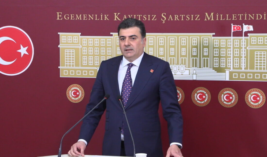CHP MYK, Özgür Özel başkanlığında toplandı (2) CHP’Lİ EMRE: KUMPAS SÜRECİNİ DEĞERLENDİRDİK CHP Sözcüsü Zeynel Emre, TBMM’de
