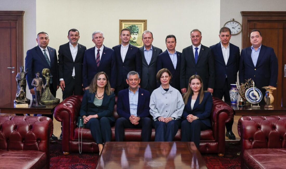 Ayşenur DEMİRTAŞ/ANKARA, – CHP’li Büyükşehir Belediye başkanları, yaptıkları ortak açıklama
