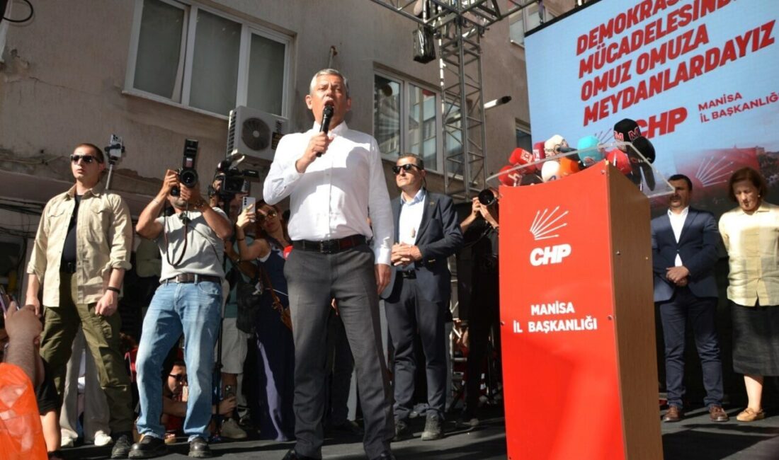Özgür Özel: 2 milyon CHP’li genel başkanını seçsin (2) ÖZEL: ÖFKE SÖZLERİ DEĞİL, UMUT SÖZLERİNİ HEP BİRLİKTE HAYKIRALIM Mahkeme