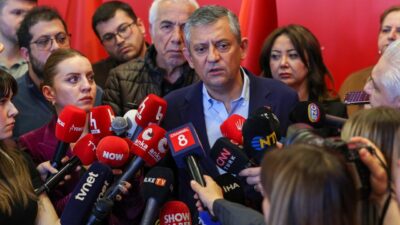 Ayşenur DEMİRTAŞ-Batuhan DURNAOĞLU/ANKARA, – CHP’de TBMM kapalı grup toplantısının ardından