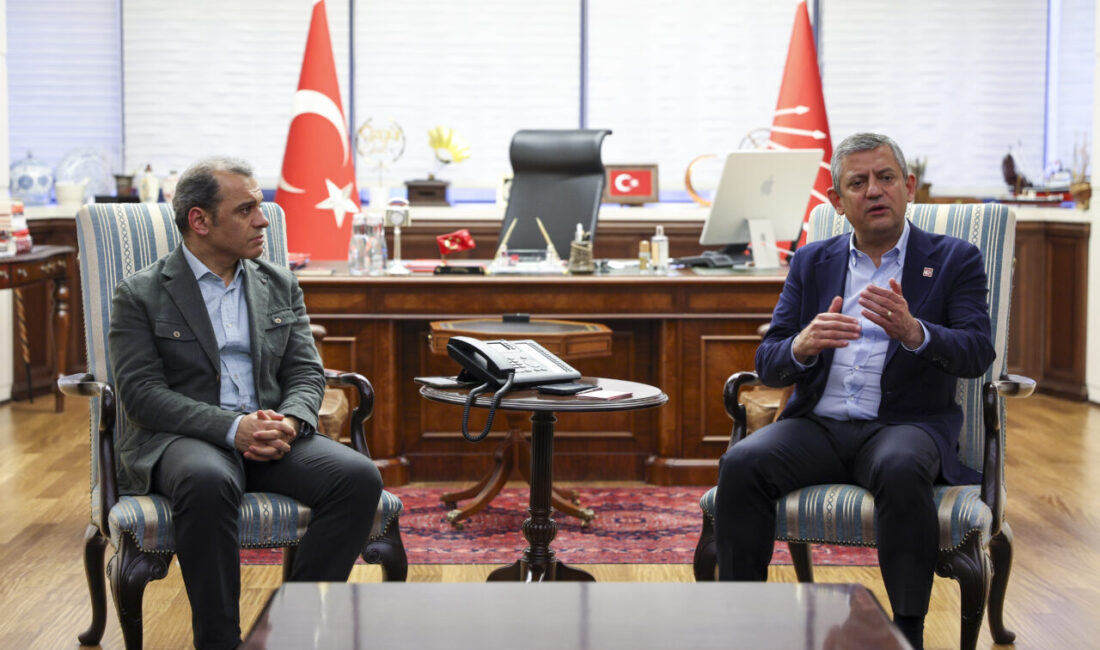 Türkiye Barolar Birliği ve Türk Tabipleri Birliği’nden CHP’ye ziyaret Ayşenur DEMİRTAŞ/ANKARA, – TÜRK Tabipleri Birliği (TTB) Merkez Konseyi Başkanı