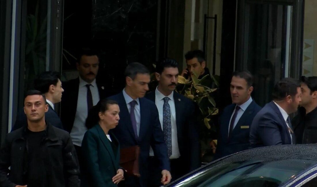 Samet ÖKSÜZ/ANKARA, – UÇAĞI Ankara’ya acil iniş yapan ve geceyi