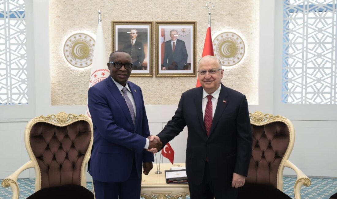 ANKARA, – MİLLİ Savunma Bakanı Yaşar Güler ile Burundi Dışişleri,