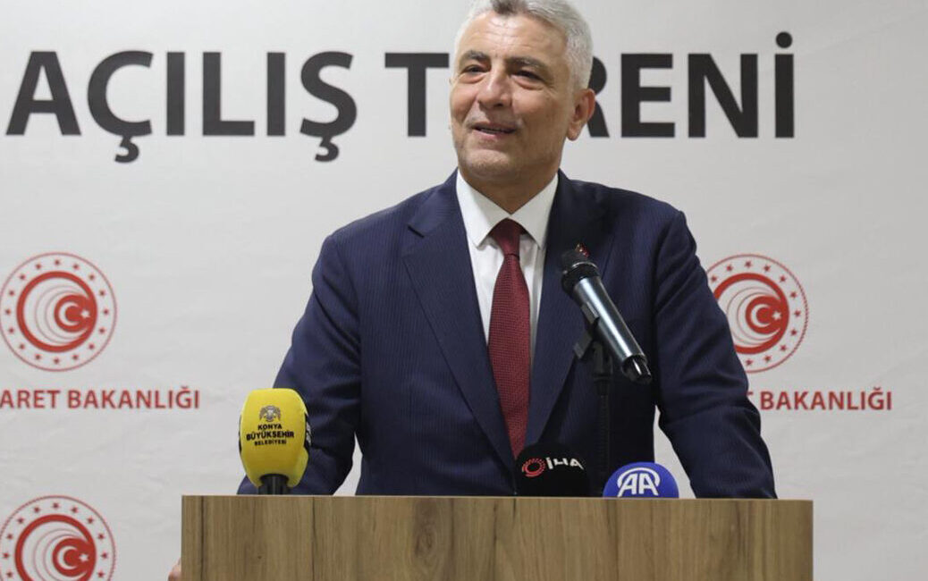 Bakan Bolat: Halkımızın satın alma gücünü arttıran çalışmalarımız devam edecek Salih BÜYÜKSAMANCI-Atilla ATMACA/EREĞLİ, (Konya), -TİCARET Bakanı Ömer Bolat, “Dünya ekonomisinde