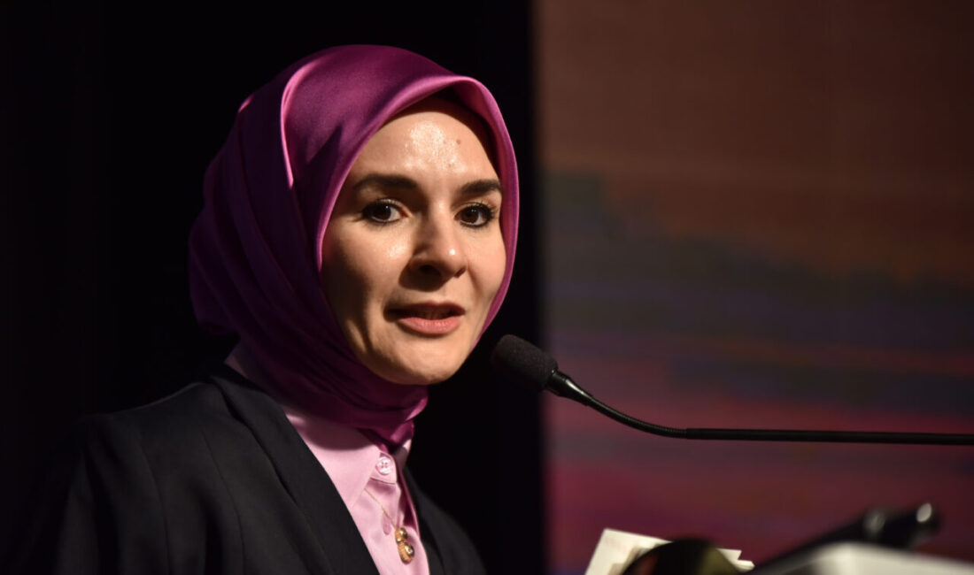 Bakan Göktaş: Kadınların her alanda daha güçlü olduğu Türkiye idealini yaşatıyoruz Tolga YILDIRIM/ANTALYA, – AİLE ve Sosyal Hizmetler Bakanı Mahinur Özdemir