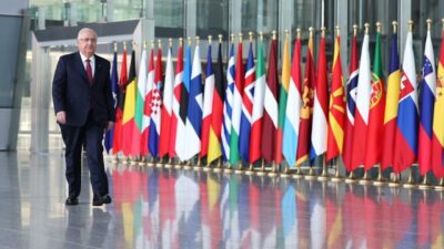 ANKARA, – MİLLİ Savunma Bakanı Yaşar Güler, NATO Savunma Bakanları