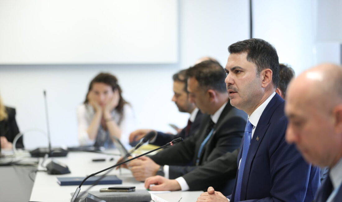 Bakan Kurum’dan Almanya’da COP31 diplomasisi: BM temsilcileri ve Avustralyalı mevkidaşı ile görüştü ALMANYA, – ÇEVRE, Şehircilik ve İklim Değişikliği Bakanı ve COP31