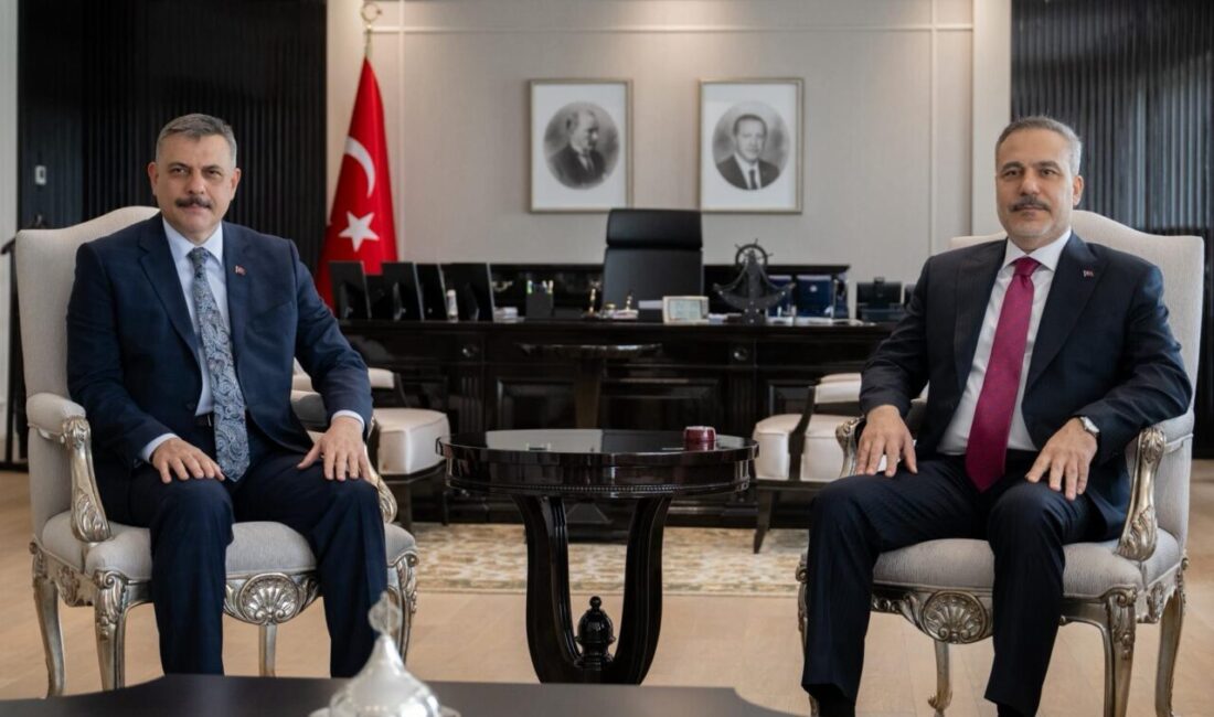 Bakanlar Fidan ve Çiftçi, Ankara’da görüştü ANKARA, – DIŞİŞLERİ Bakanı Hakan Fidan ve İçişleri Bakanı Mustafa