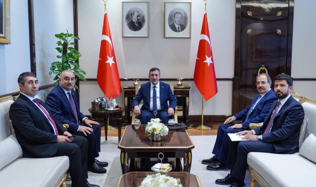 Cevdet Yılmaz, Azerbaycan’ın Ankara Büyükelçis Memmedov’u kabul etti ANKARA, – CUMHURBAŞKANI Yardımcısı Cevdet Yılmaz, Ankara’daki görev süresinin sona