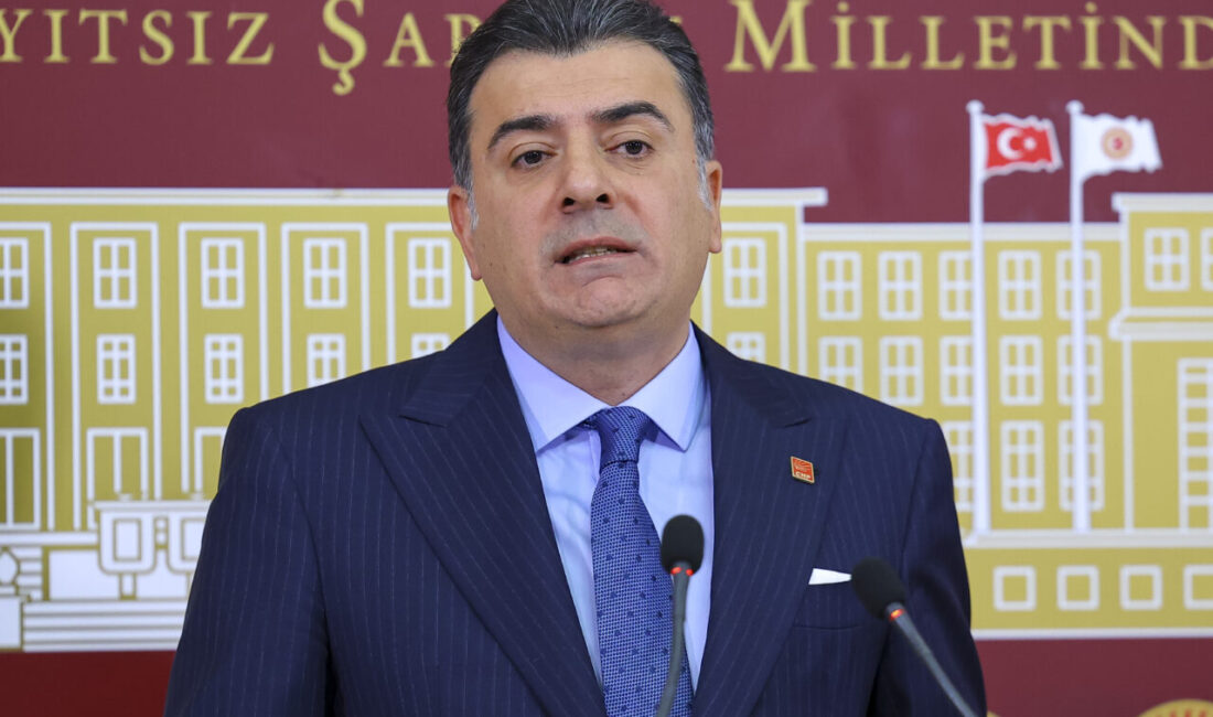 CHP’li Emre: ‘Tedbir var, kurultay kararı alamıyorum’ demek, koca bir yalandır Aliekber METE-Canberk ÖZTÜRK/ANKARA, – CHP İstanbul Milletvekili Zeynel Emre, “Geçmiş