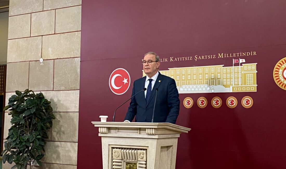 CHP’li Öztrak: Hiçbir CHP’li alternatif parti kurmayı içine sindiremez Aliekber METE-Muhammet BAYRAM/ANKARA, – CHP Tekirdağ Milletvekili Faik Öztrak, “Hiçbir