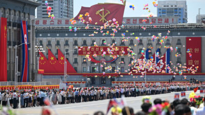 KUZEY KORE, – KUZEY Kore lideri Kim Jong Un, ülkesine