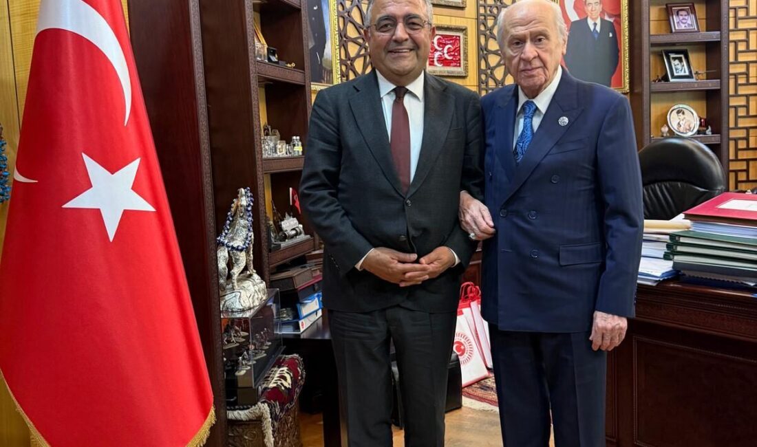 Devlet Bahçeli, Diyarbakır Milletvekili Sezgin Tanrıkulu ile bir araya geldi ANKARA, – MHP Genel Başkanı Devlet Bahçeli, CHP Diyarbakır Milletvekili