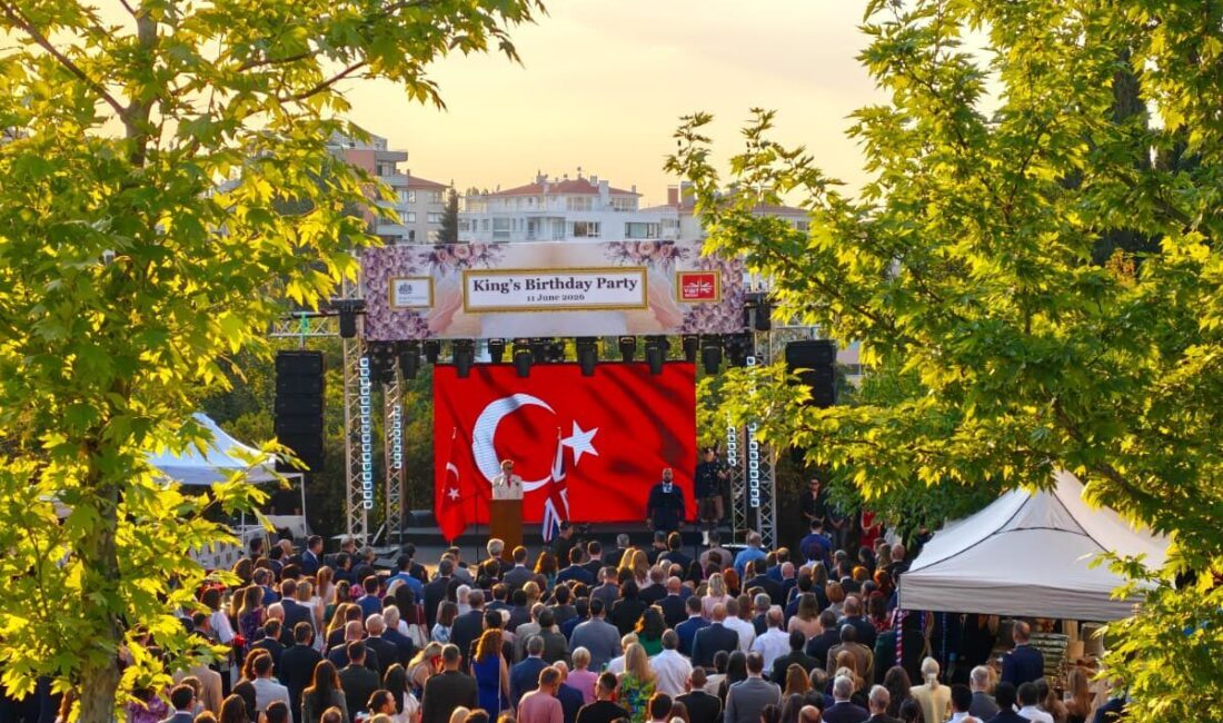 Kral III. Charles’ın Doğum Günü Ankara’da düzenlenen resepsiyonla kutlandı Kübra SONKAYA- Emirhan YÜZÜGÜLDÜ/ ANKARA, – BİRLEŞİK Krallık Ankara Büyükelçiliği,