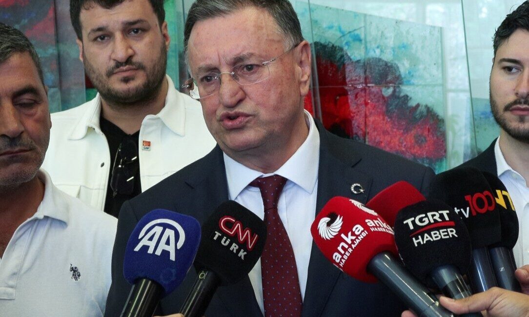 Lütfü Savaş’tan ‘mutlak butlan’ açıklaması: Yargıtay’a dilekçe verdik Ayşenur DEMİRTAŞ/ANKARA, – ESKİ Hatay Büyükşehir Belediye Başkanı Lütfü Savaş,