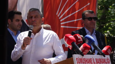 GÜMÜŞHANE’DE HALK BULUŞMASINDA KONUŞTU CHP Grup Başkanı Özgür Özel, yerel