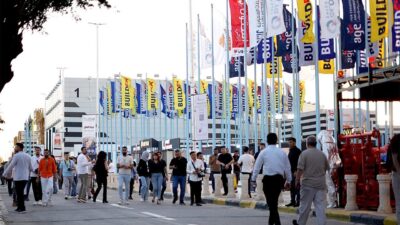 ‘Suriye’deki 24’üncü BUILDEX fuarına 100’den fazla Türk şirketi katıldı’ İSTANBUL, – SURİYE Yerel Yönetim ve Çevre Bakanlığı’nın himayesinde düzenlenen