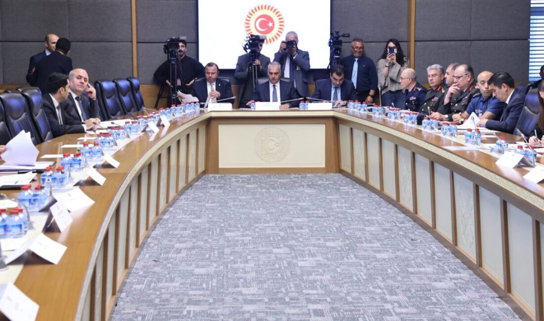 Uzman er ve erbaşlar ile ilgili düzenlemeleri içeren teklif, komisyonda kabul edildi Aliekber METE/ANKARA, – UZMAN er ve erbaşlar ile ilgili düzenlemeleri