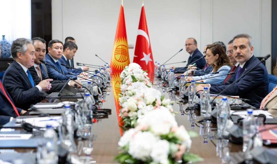 Bakan Fidan, Kırgız mevkidaşı Kulubayev ile görüştü (2) TOPLANTI BAŞLADI Dışişleri Bakanı Hakan Fidan ve Kırgızistan Dışişleri Bakanı